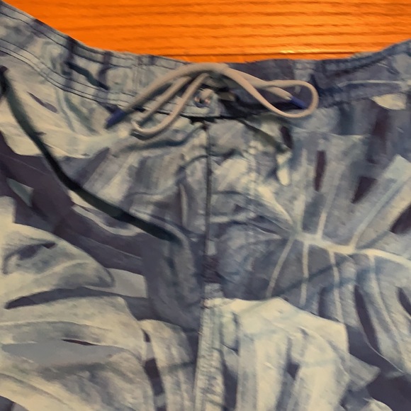 Men’s Speedo Swim Trunks - Picture 10 of 10